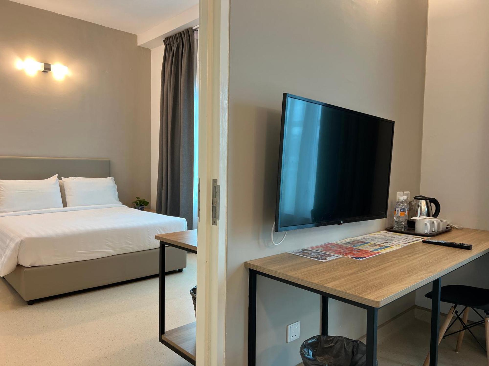 Serapi Verdure Hotel Кучинг Екстериор снимка